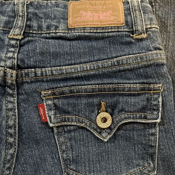 Levi' GIRLS DENIM BLUE JEANS SIZE 8 REGULAR WITH BACK FLAP POCKETS GUC - Picture 5 of 6